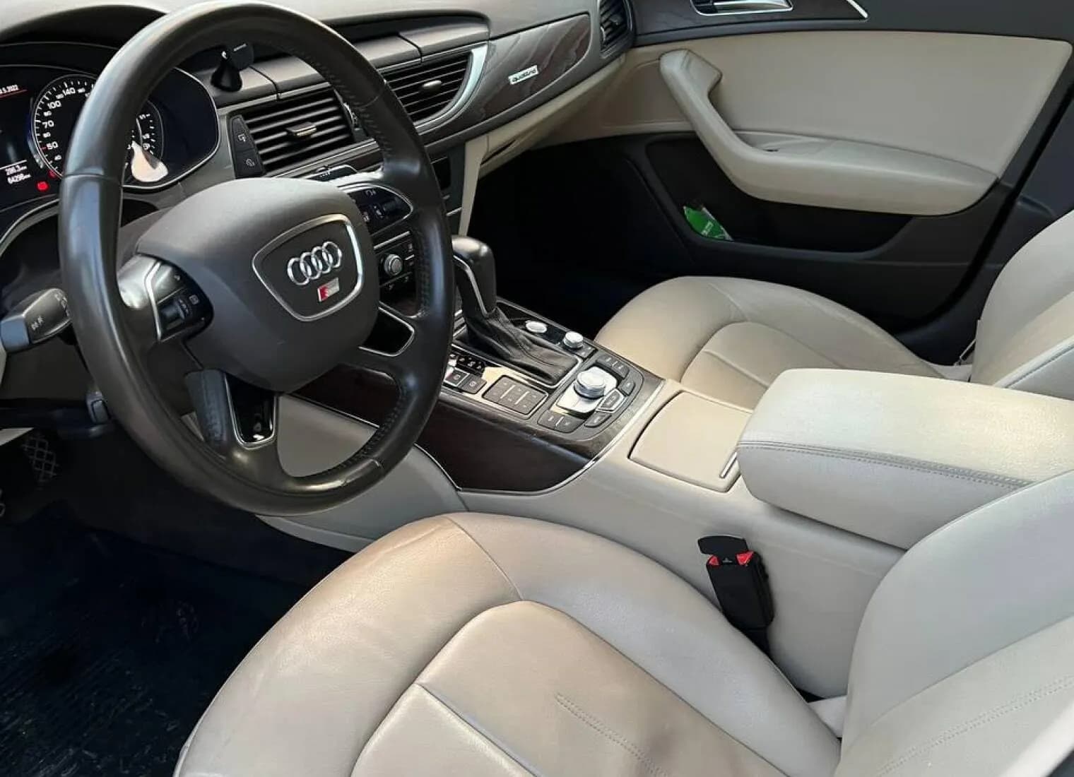 Audi A6 — фото 12