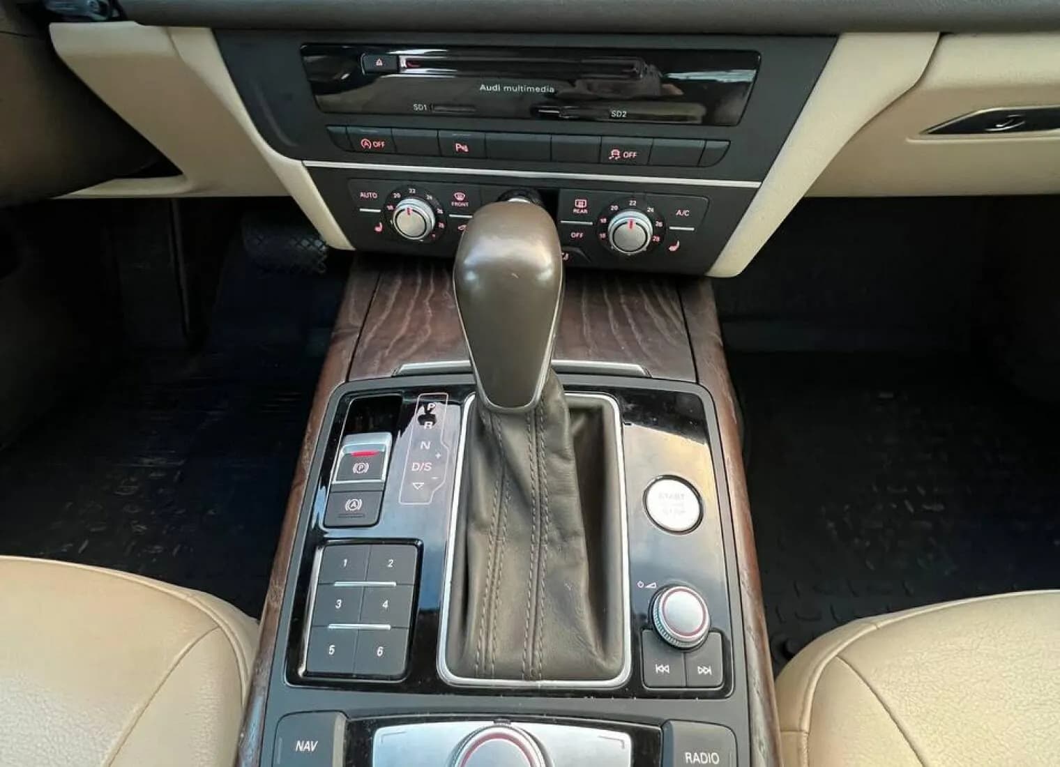 Audi A6 — фото 13