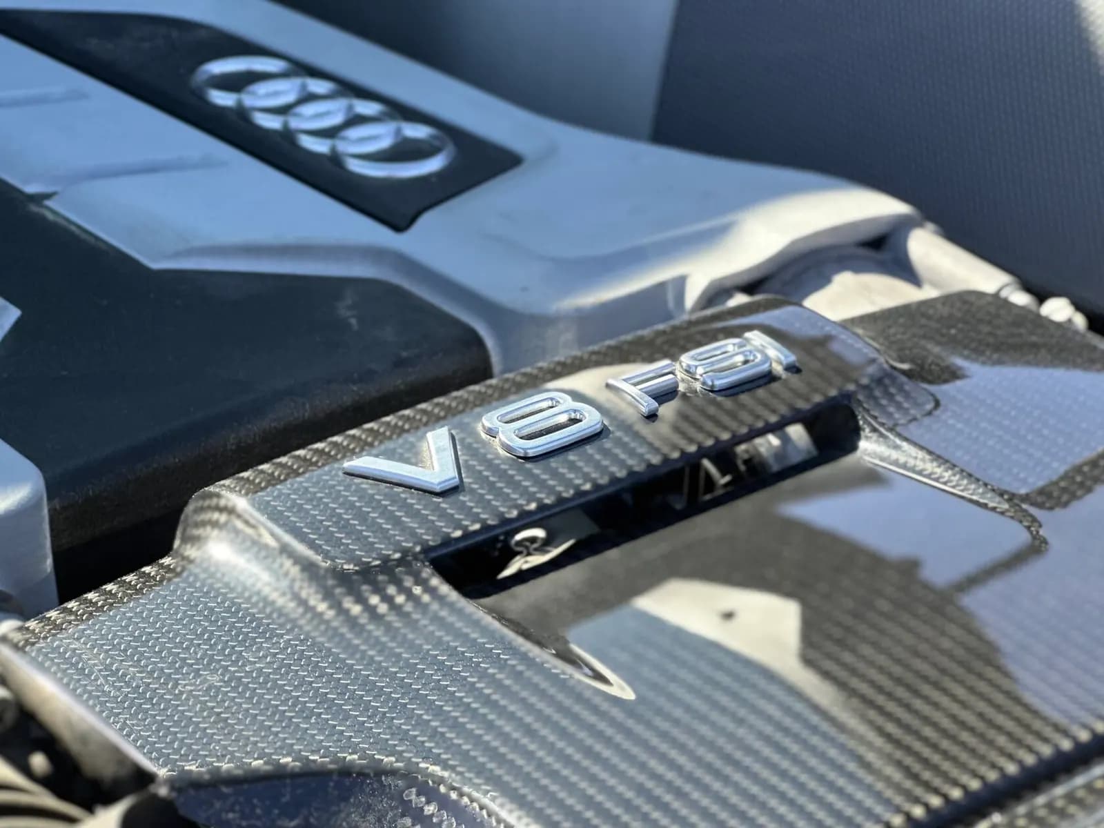 Audi R8 — фото 17