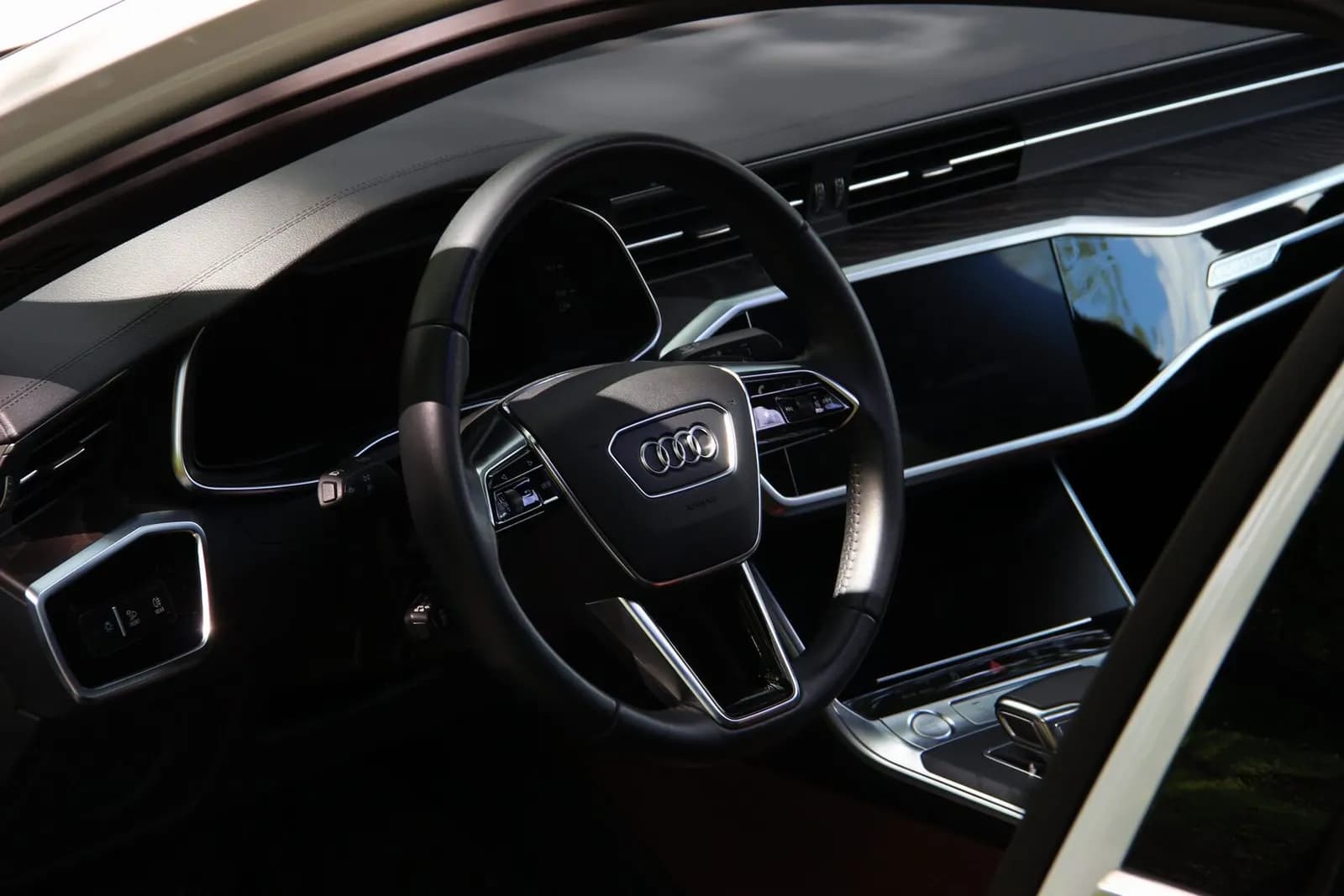 Audi A6 — фото 12
