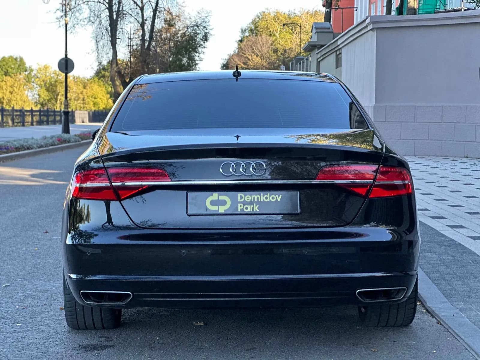 Audi A8 Long — фото 6