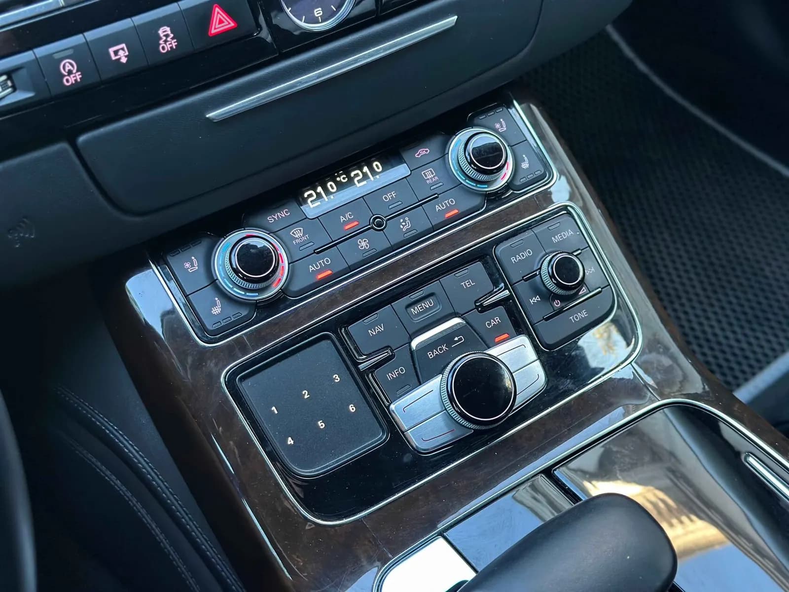 Audi A8 Long — фото 10