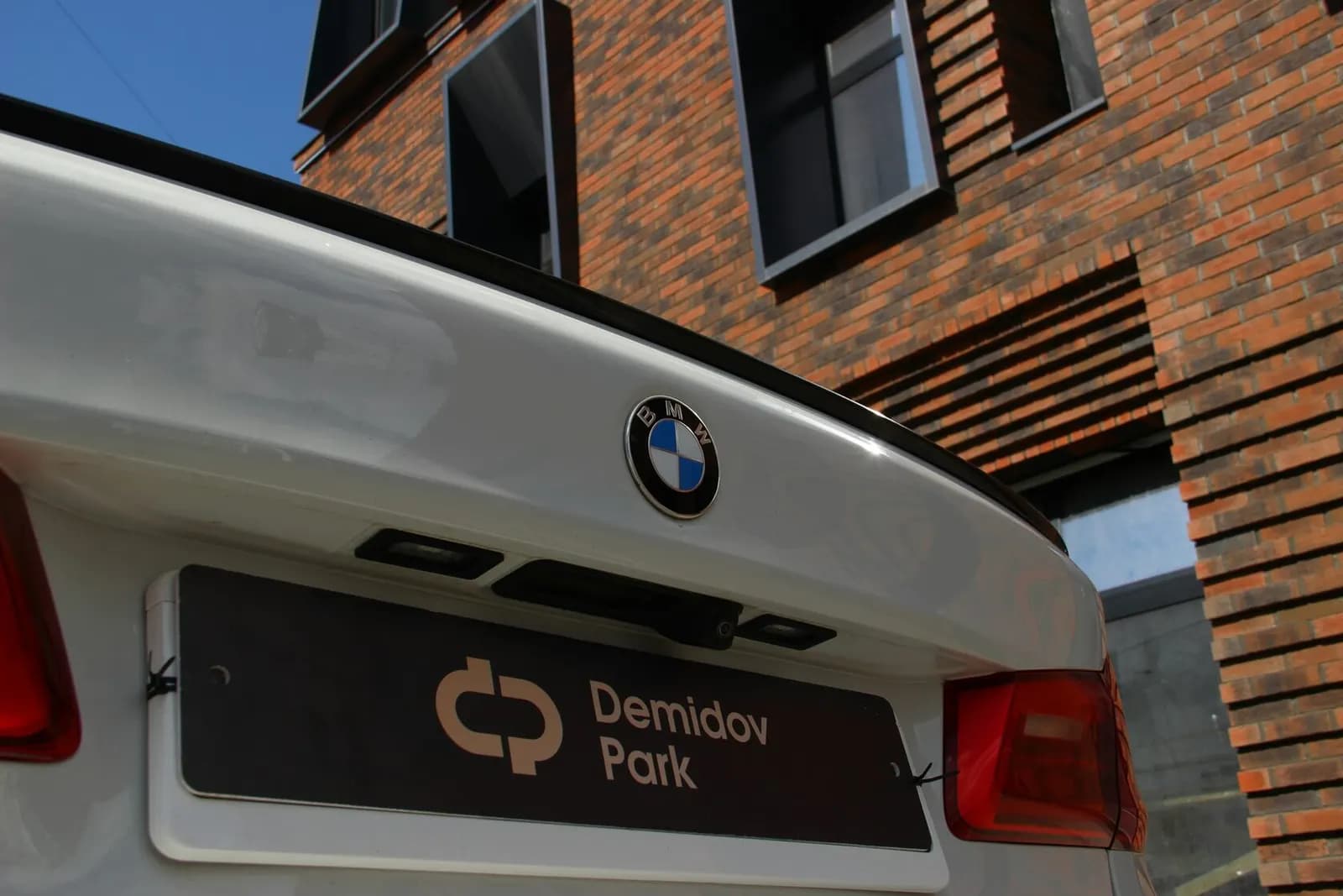 BMW 520i Xdive — фото 13