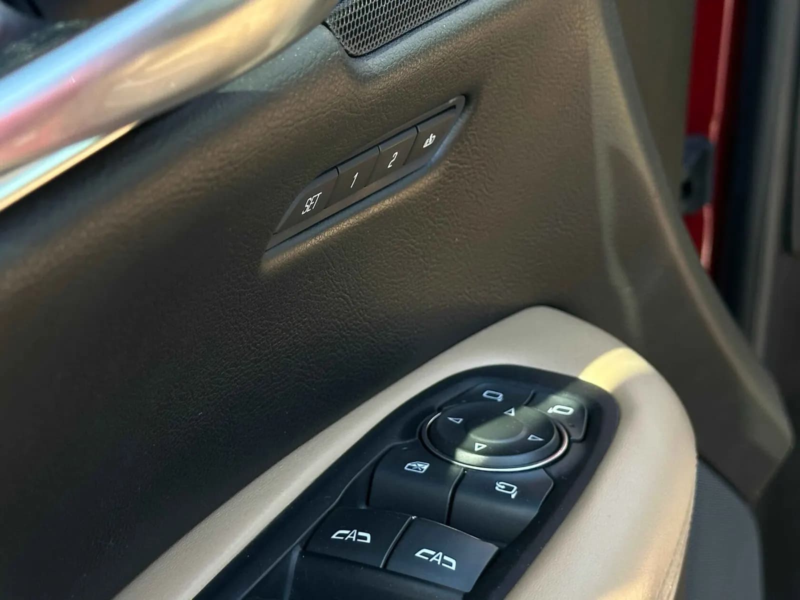 Cadillac XT5 — фото 21