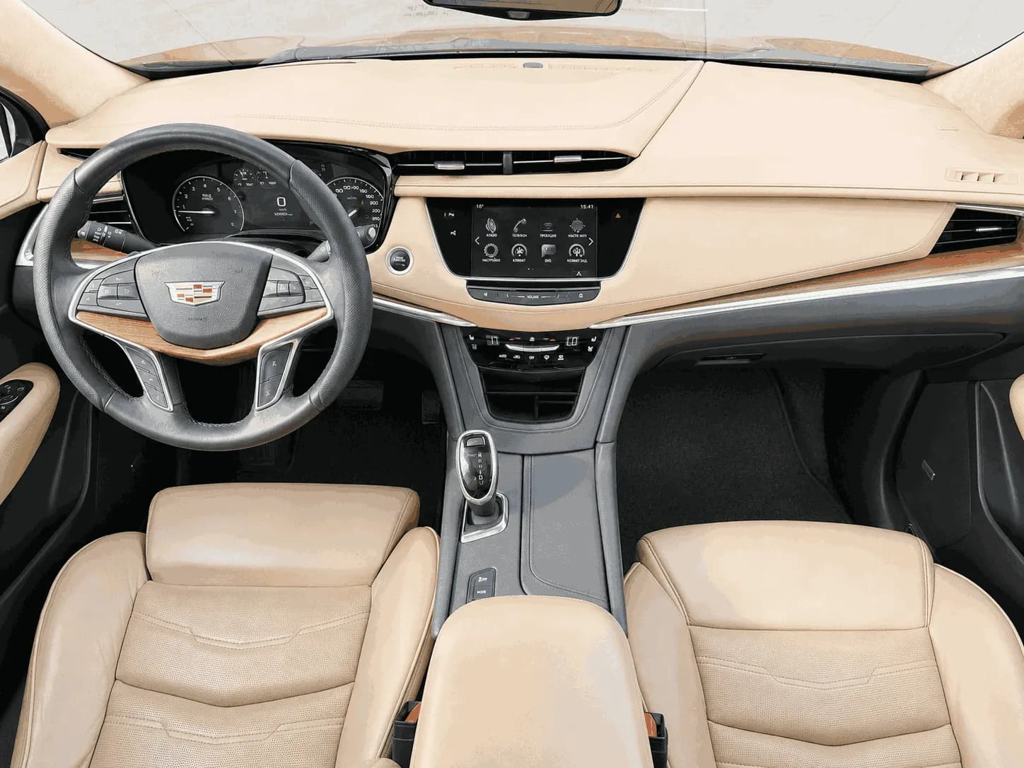 Cadillac XT5 — фото 24