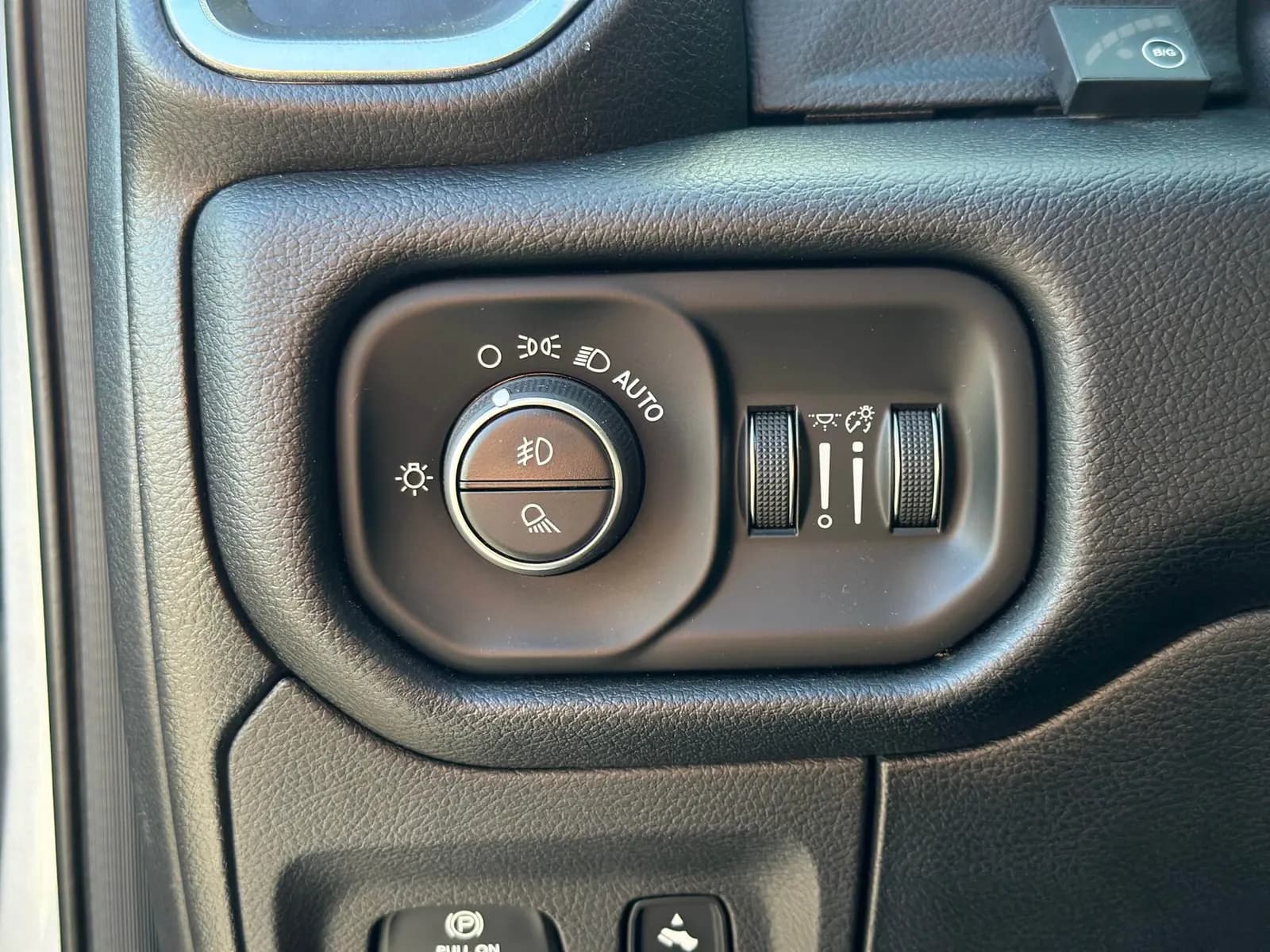 Dodge RAM — фото 13