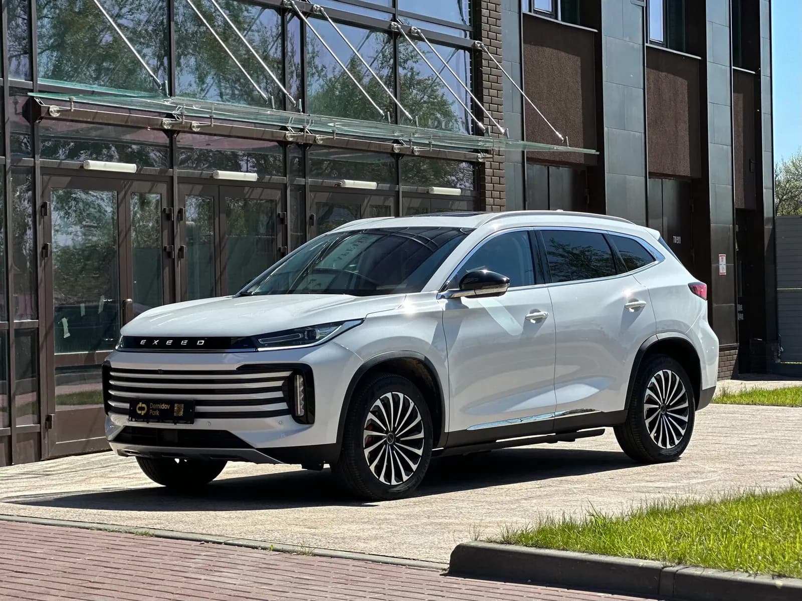 Exeed TXL White — аренда в Нижний Новгород