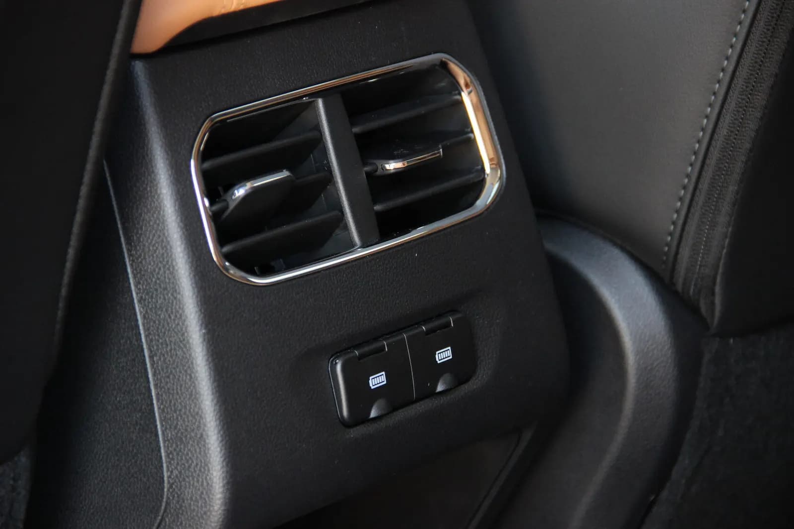 Haval Jolion Black — фото 22