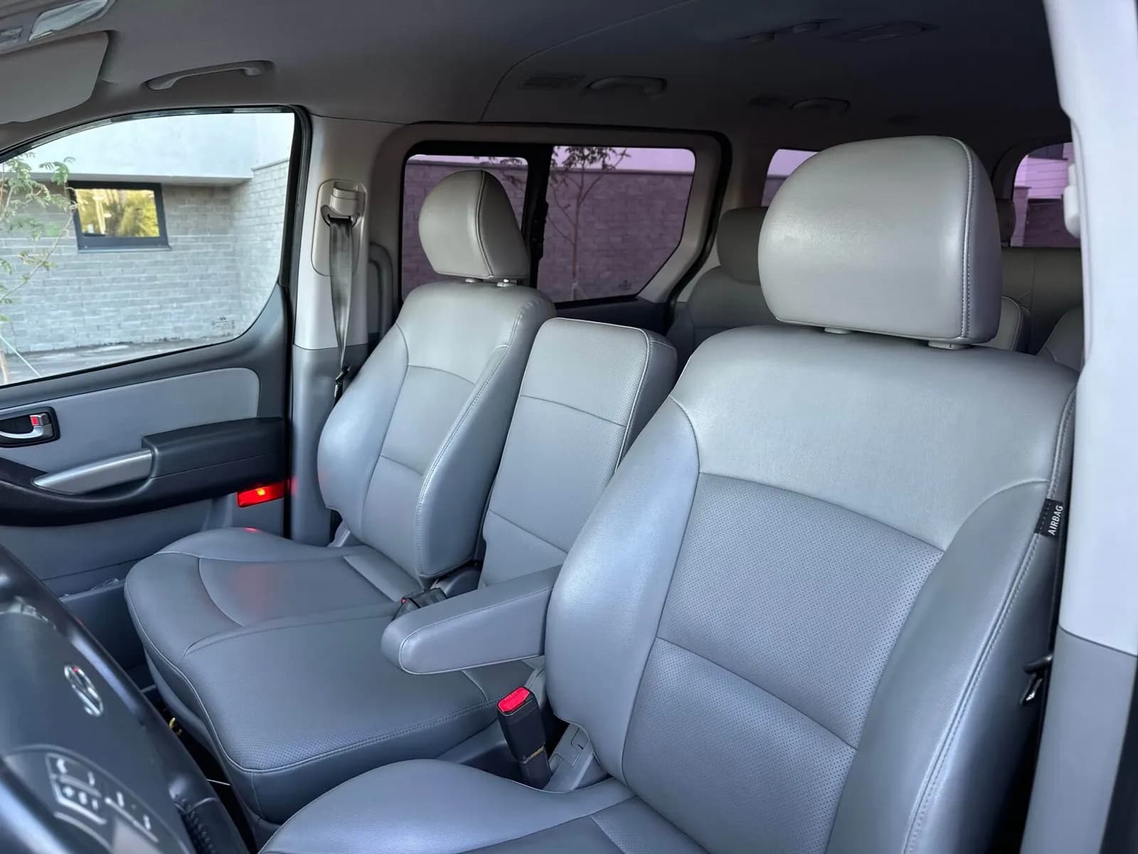 Hyundai Starex — фото 12