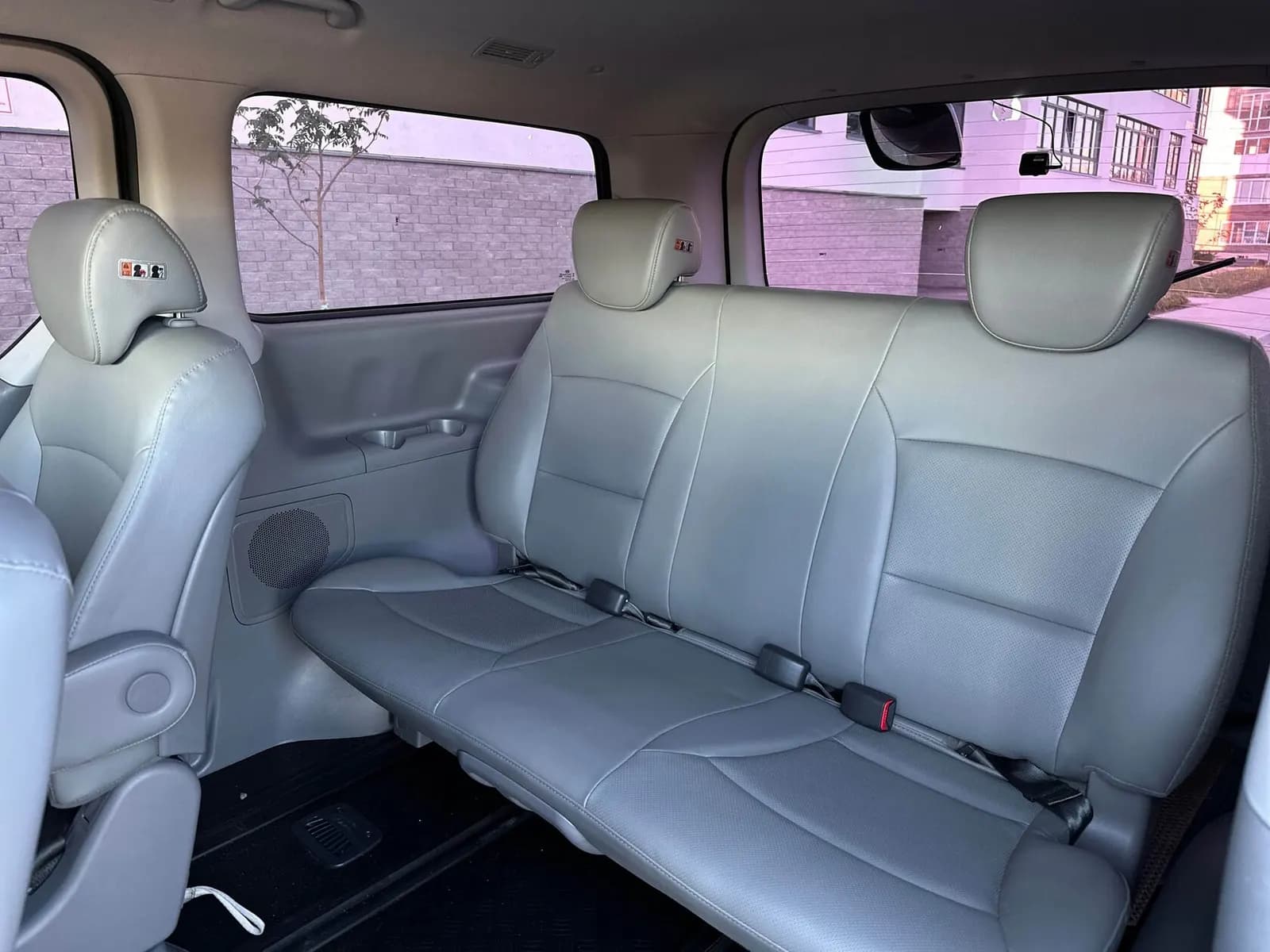 Hyundai Starex — фото 18