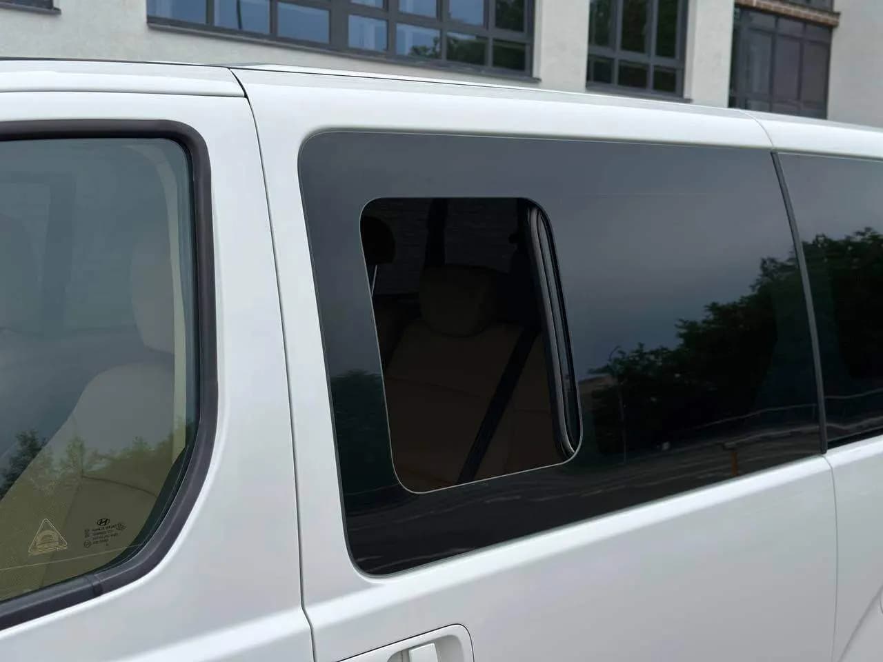 Hyundai H-1 — фото 12