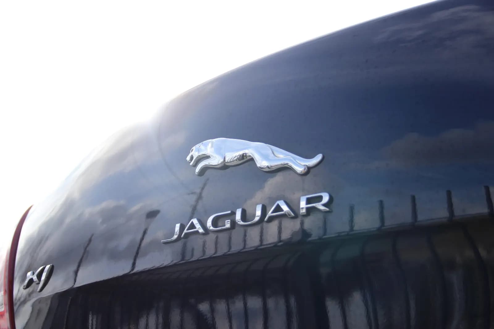 Jaguar XJ — фото 23