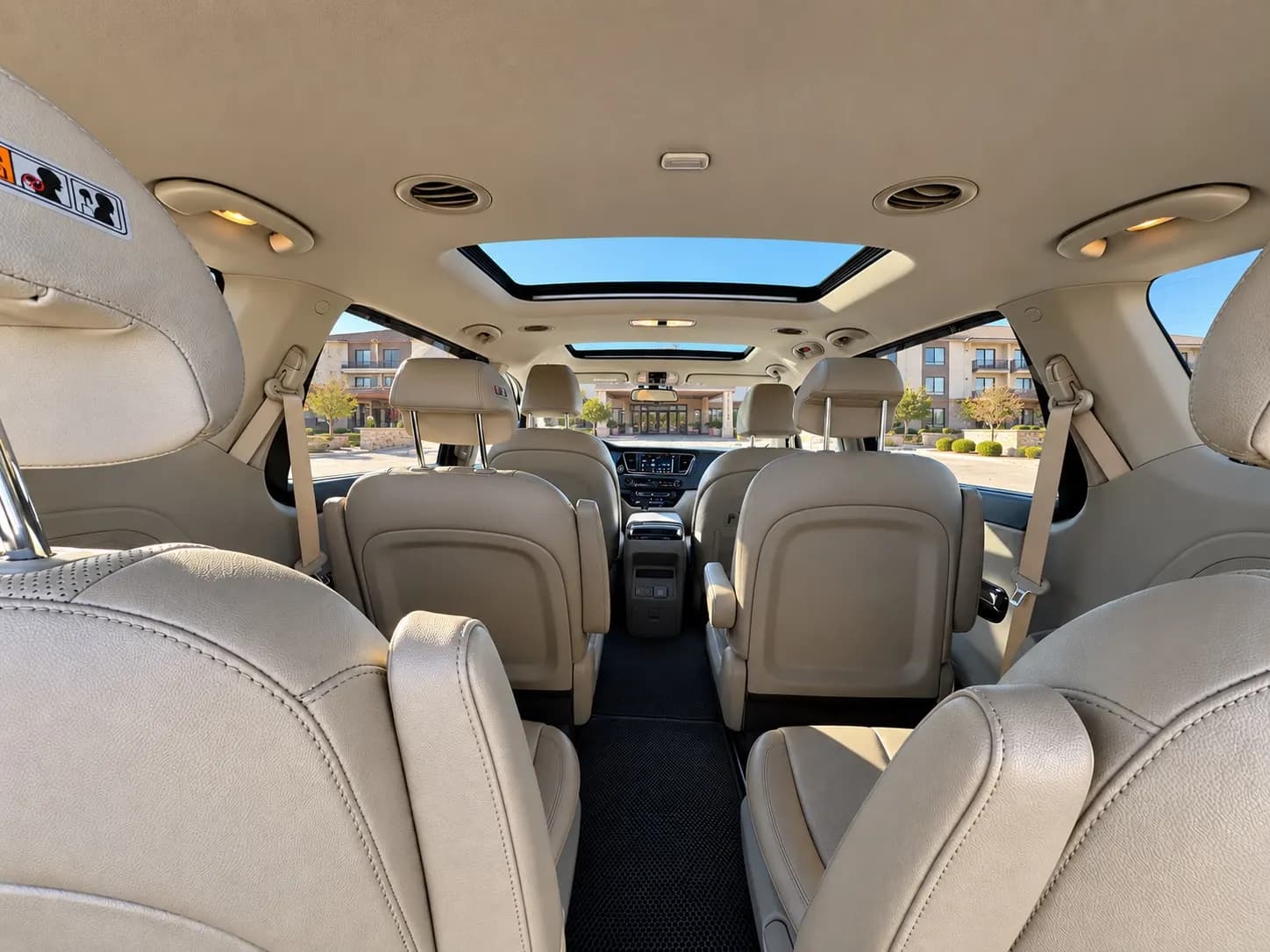 Kia Carnival — фото 15