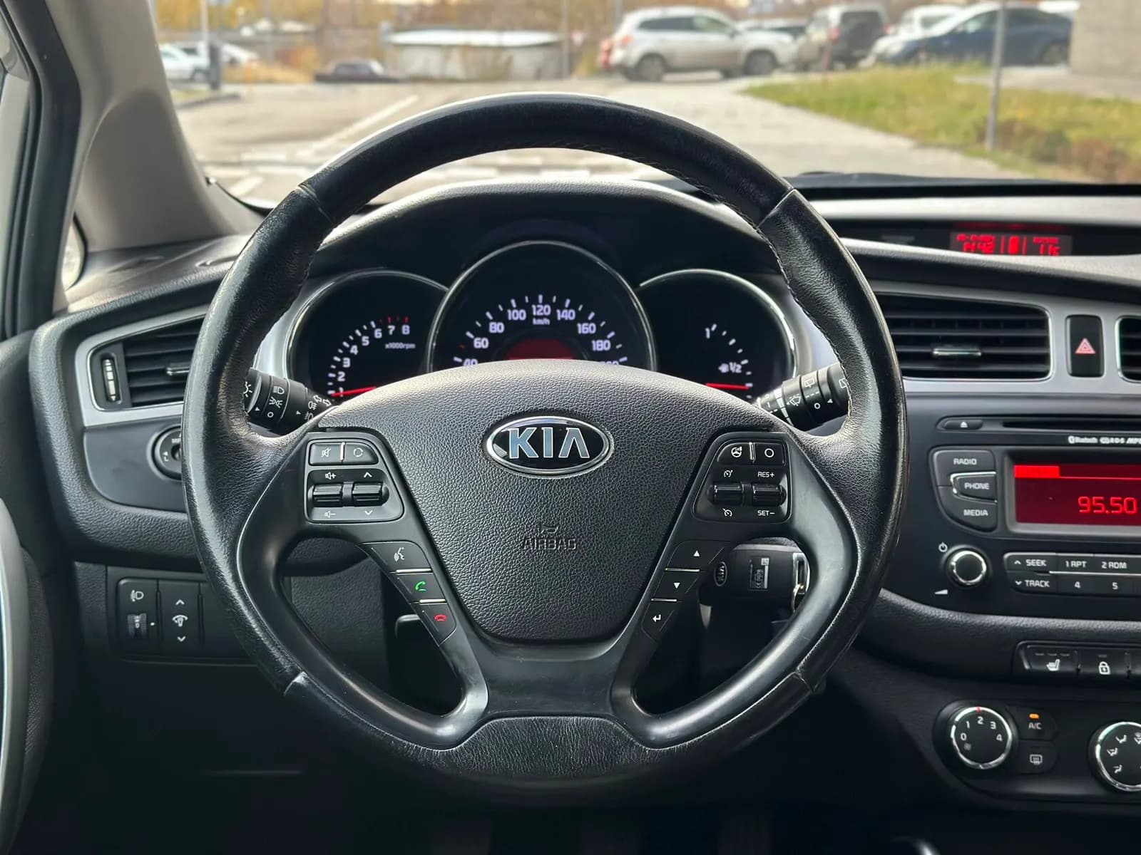 Kia Ceed SW — фото 15