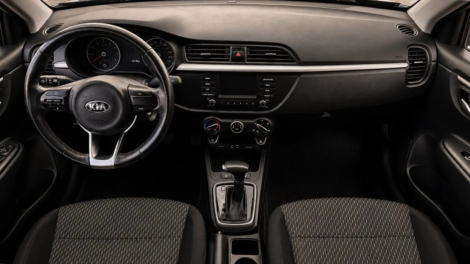 Kia Rio — аренда в Нижний Новгород