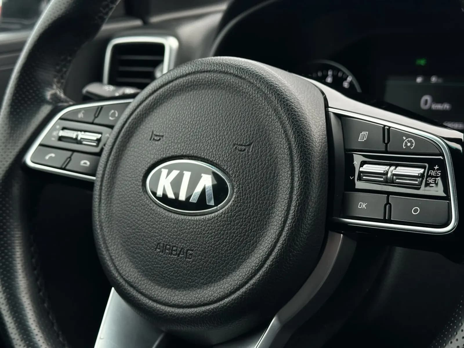 KIA Sportage — фото 9