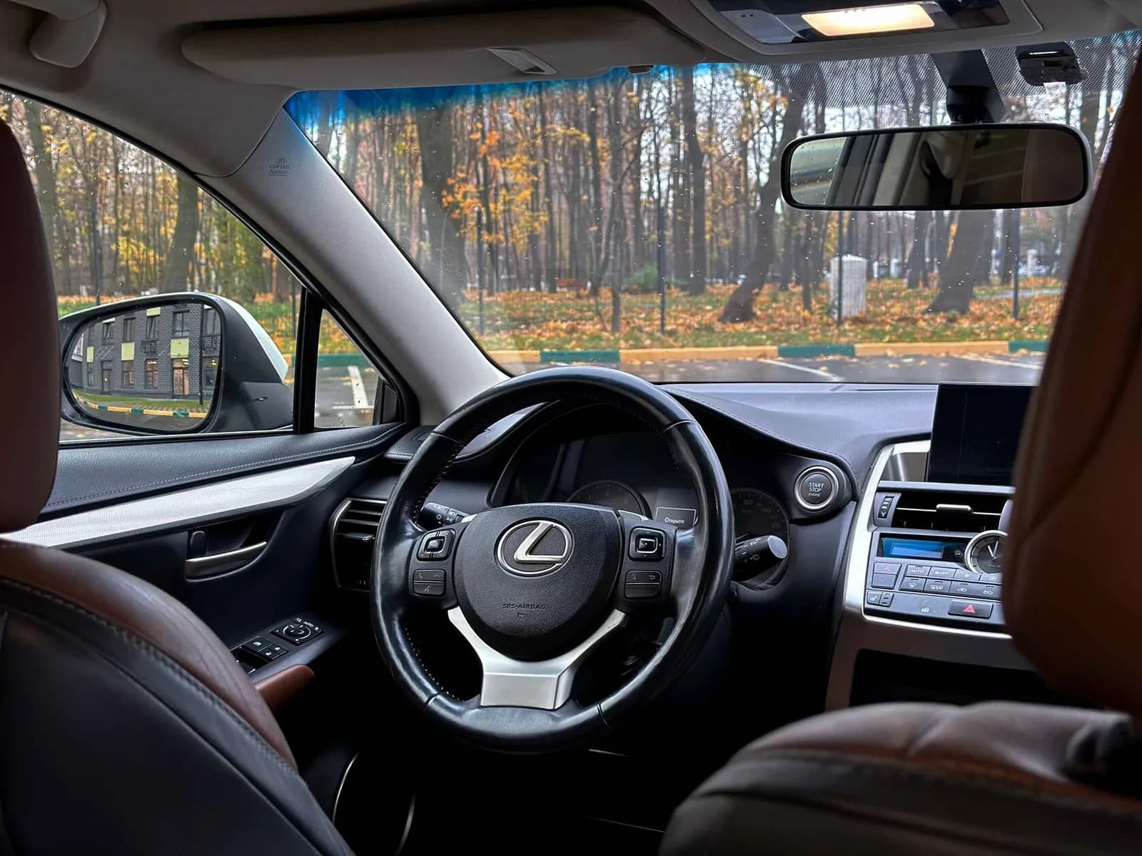 Lexus NX200T с фаркопом — фото 6