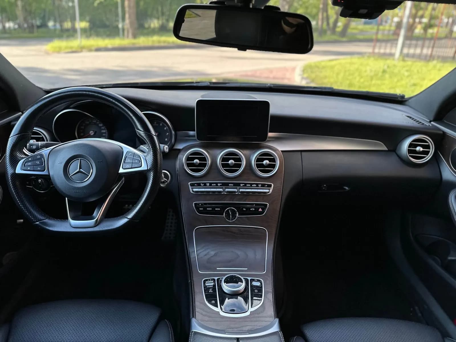 Mercedes-Benz C200 — фото 10