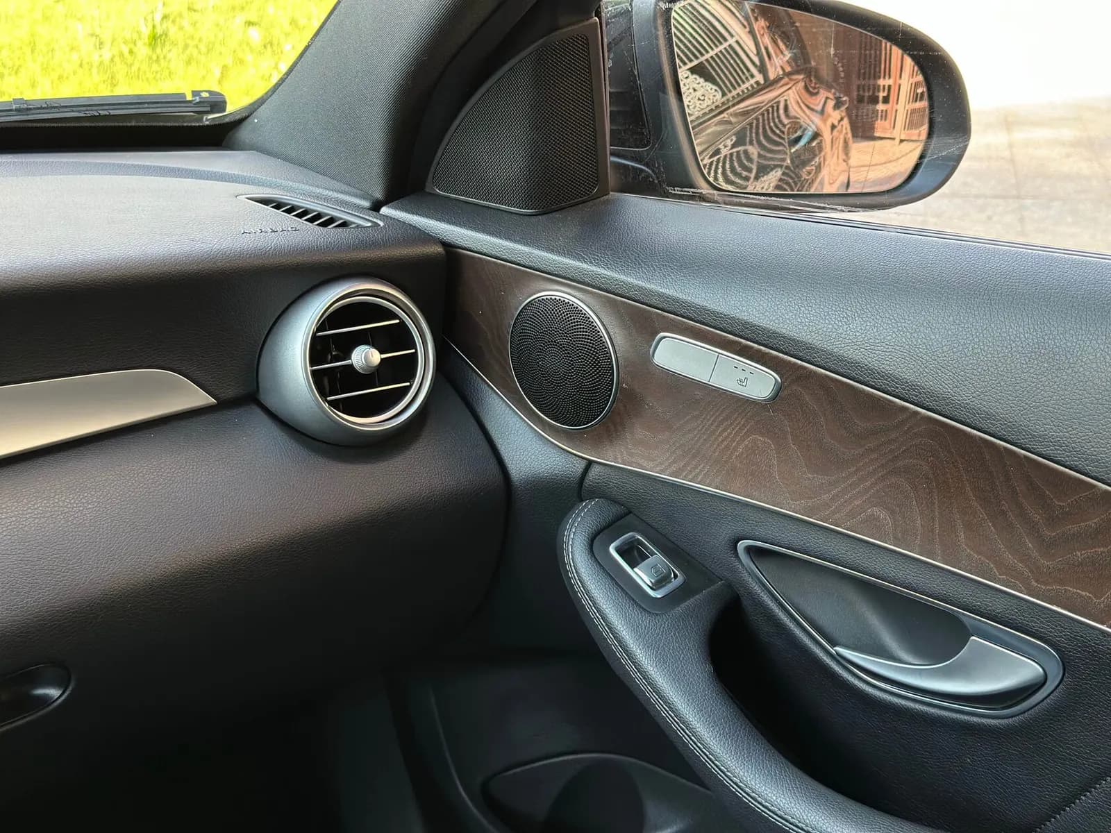 Mercedes-Benz C200 — фото 13