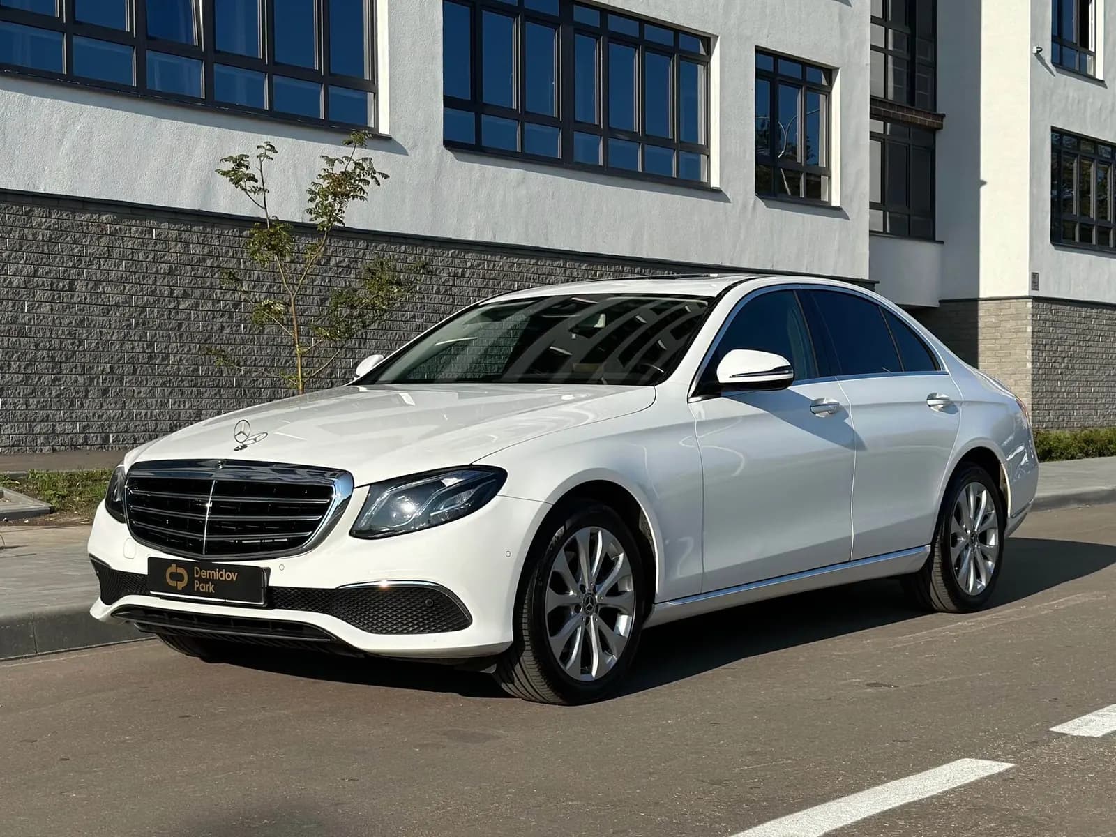 Mercedes-Benz E220d — аренда в Нижний Новгород