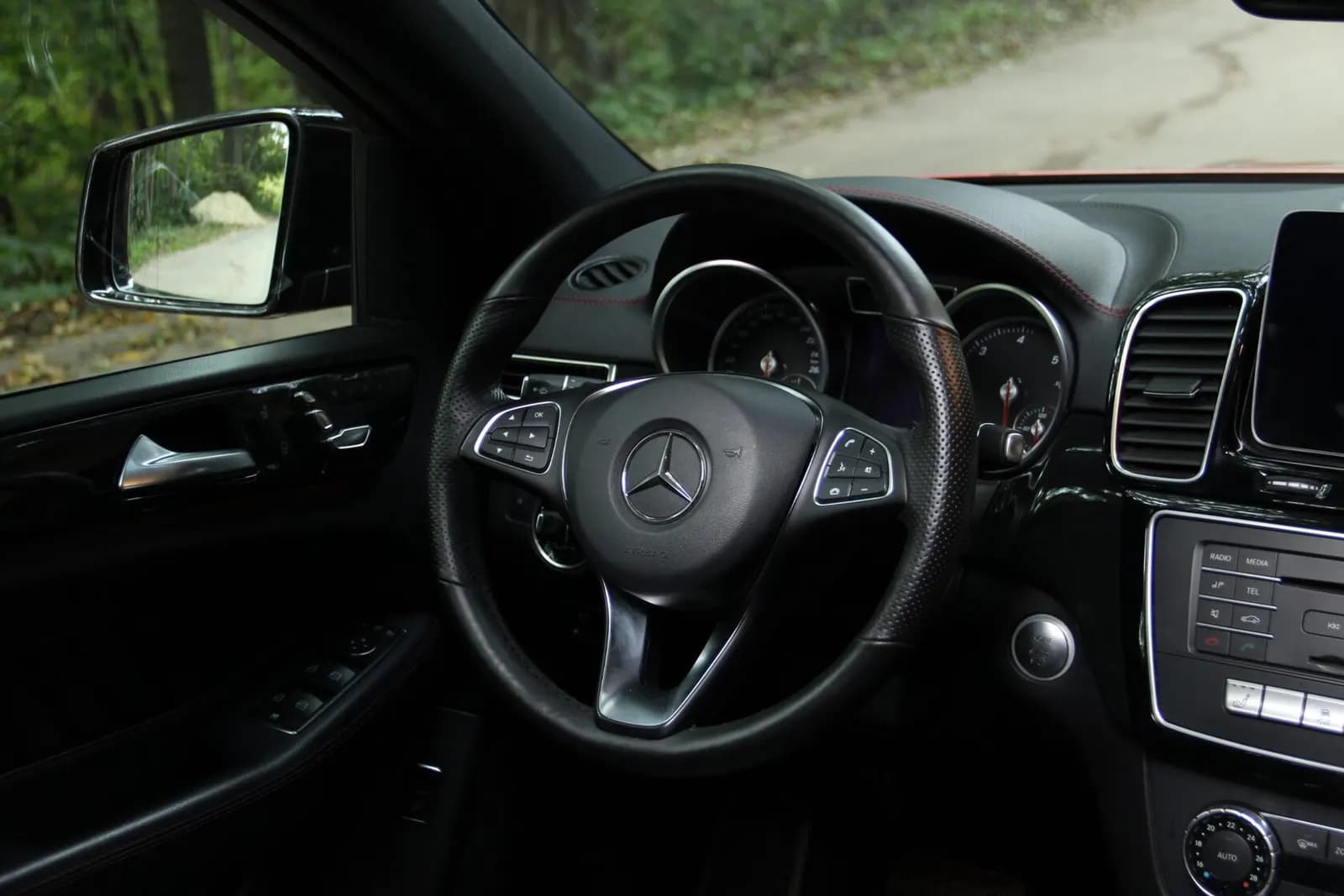 Mercedes GLE 350d — фото 9