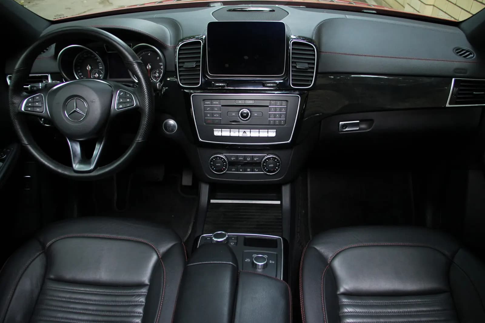 Mercedes GLE 350d — фото 11
