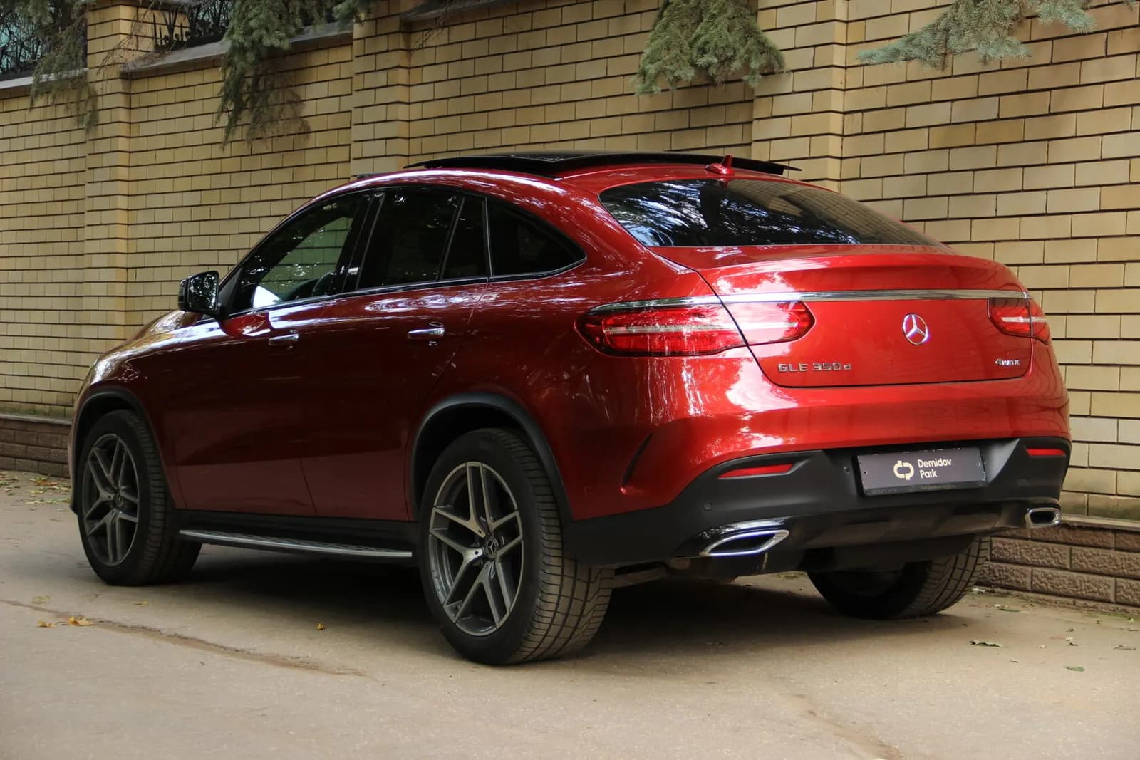 Mercedes GLE 350d — фото 12