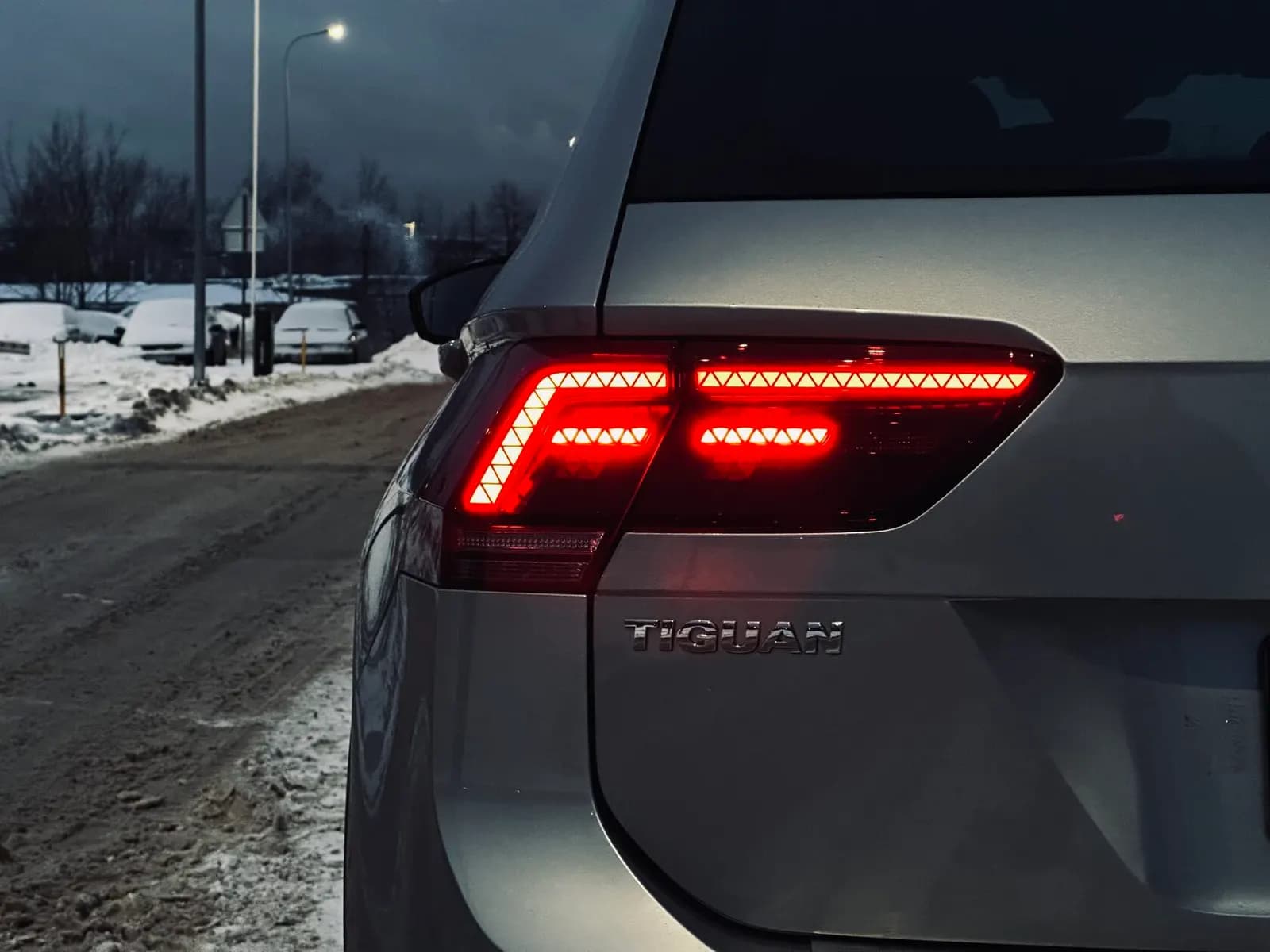 Volkswagen Tiguan — фото 9