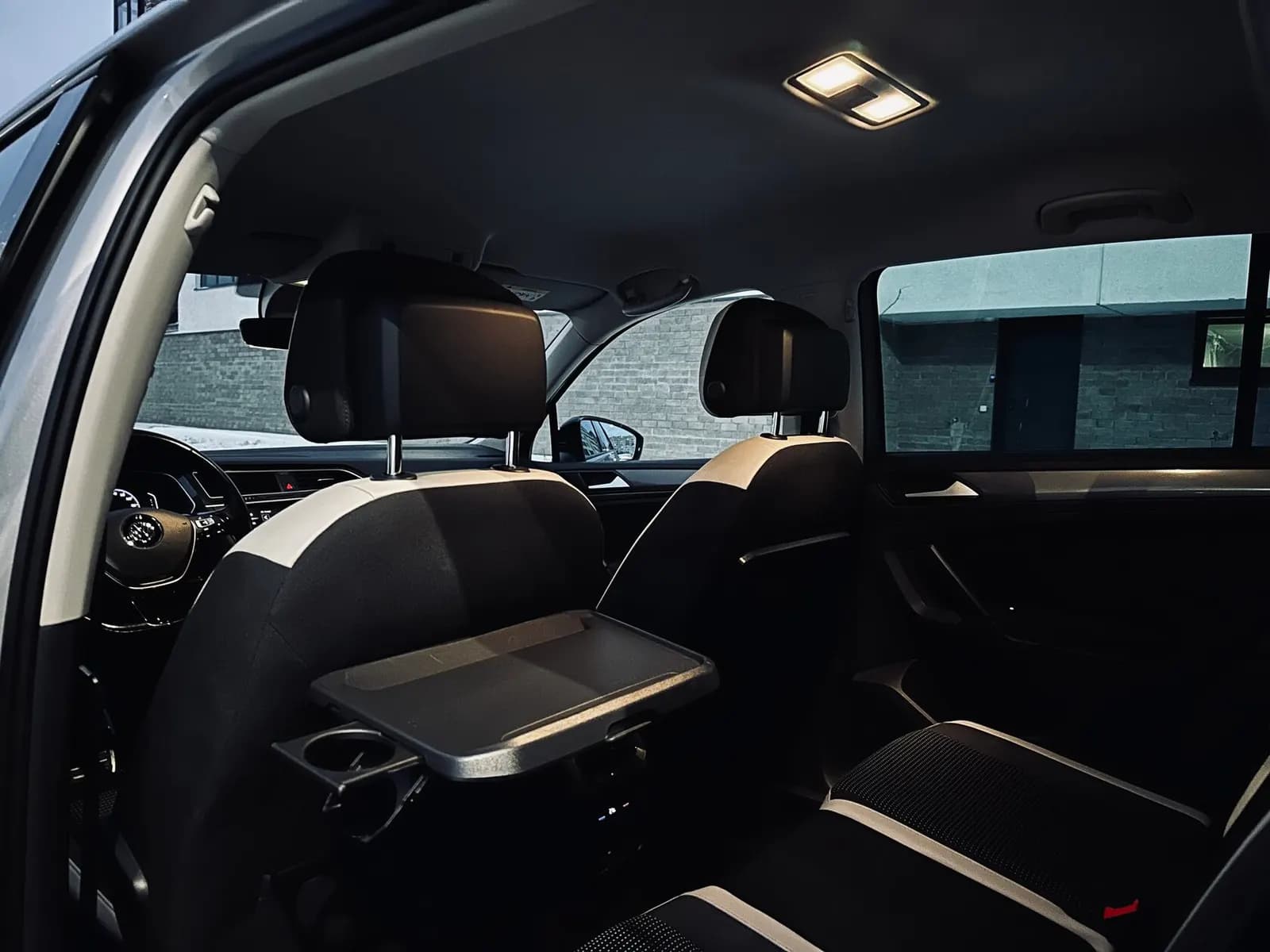Volkswagen Tiguan — фото 15