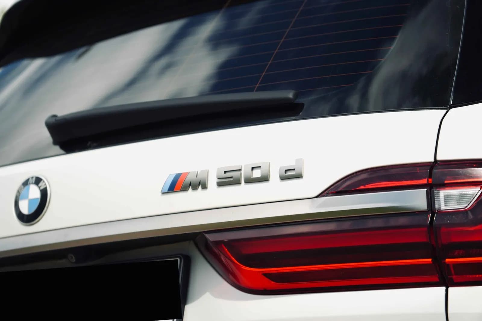 BMW X7M50D — фото 14